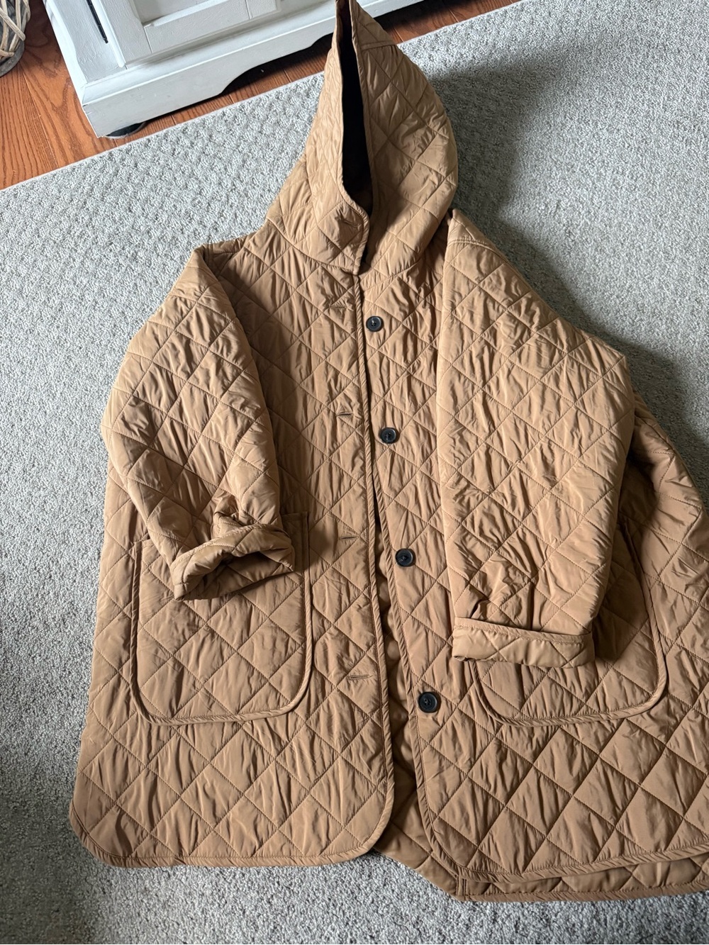 Old Navy Quilted Hooded Shirt Jacket in Camel Brown